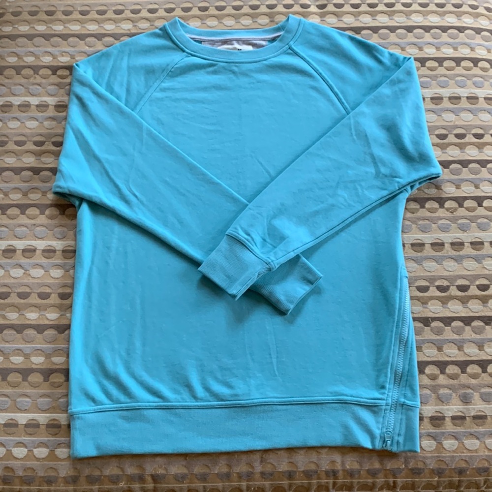 Womens long crewneck sweatshirt